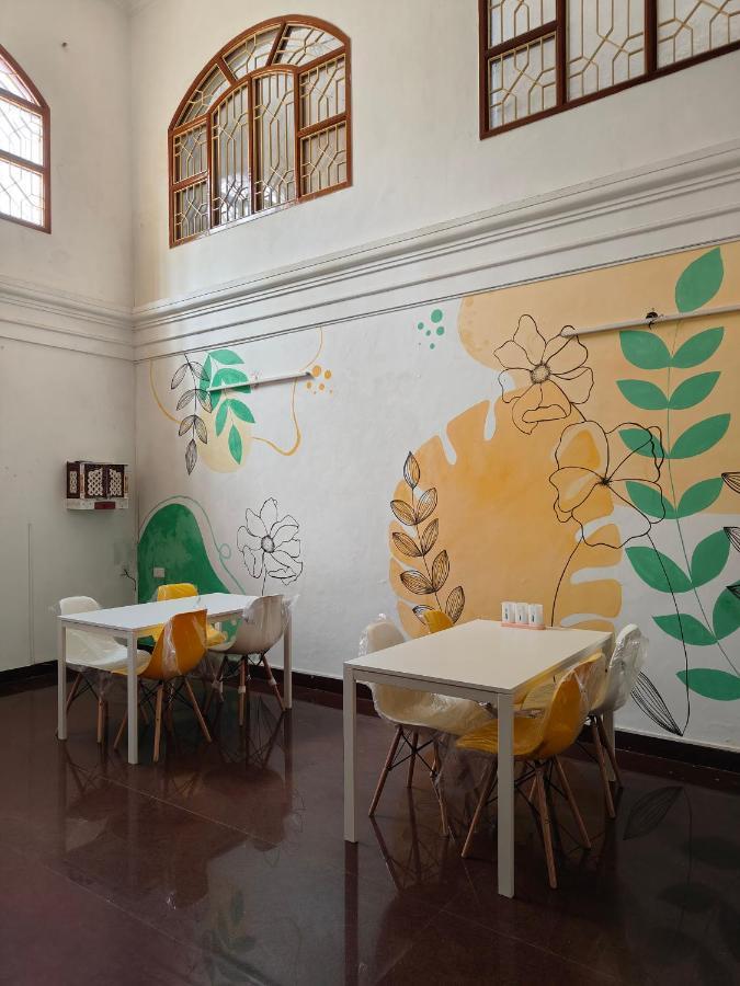 Unpack Hostel 퐁디셰리 외부 사진