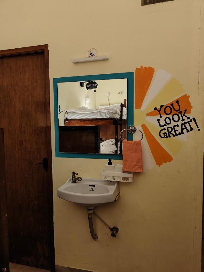 Unpack Hostel 퐁디셰리 외부 사진