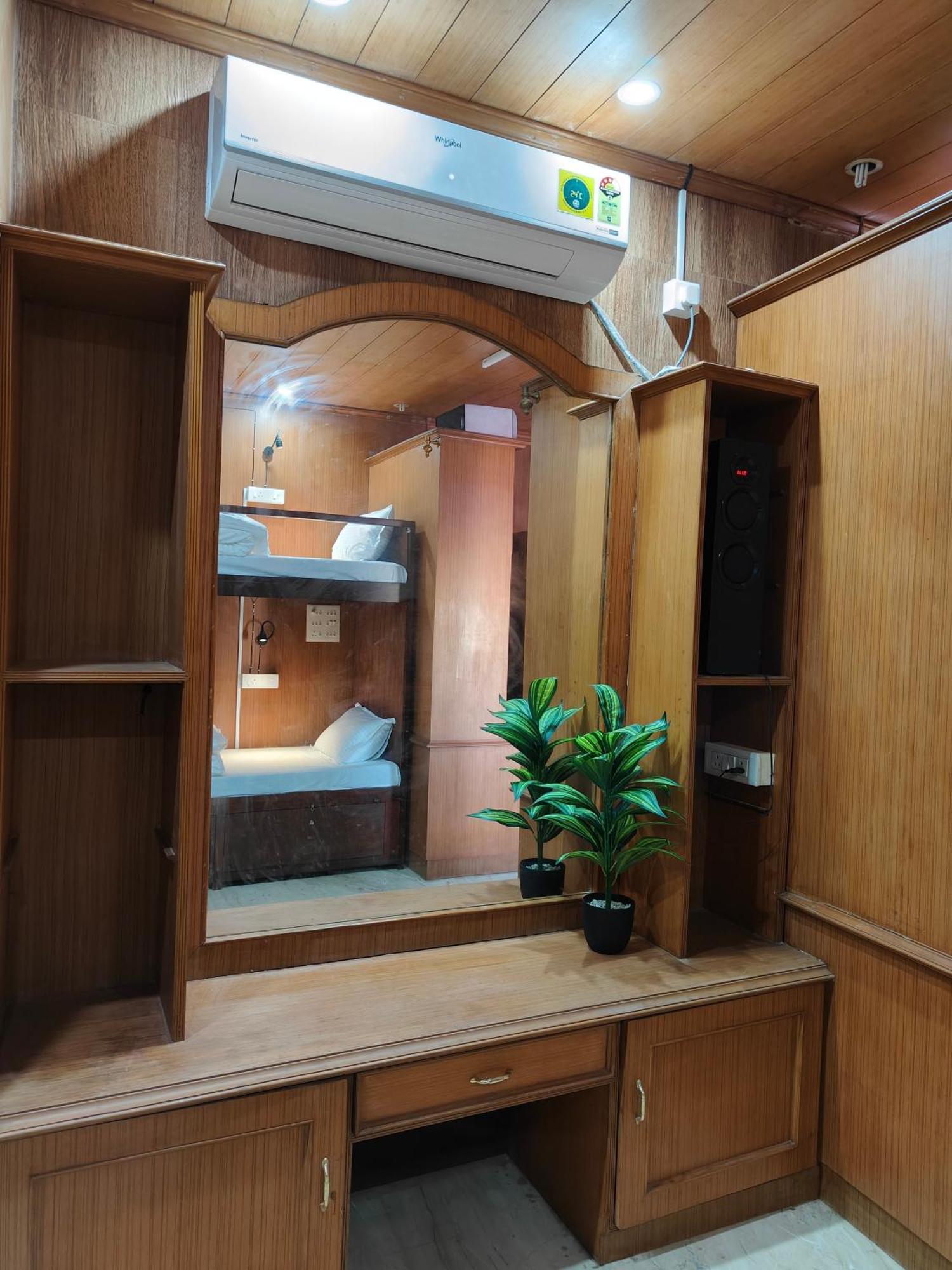 Unpack Hostel 퐁디셰리 외부 사진